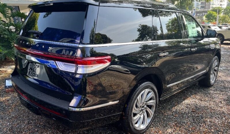 Nuevo 2022 Lincoln Navigator lleno