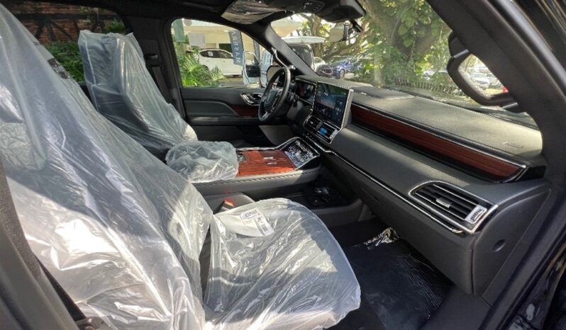 Nuevo 2022 Lincoln Navigator lleno